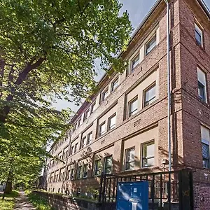 https://apt-gastem-ug.find-berlin-hotels.com