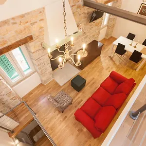 https://apartment-amare.in-istria.net